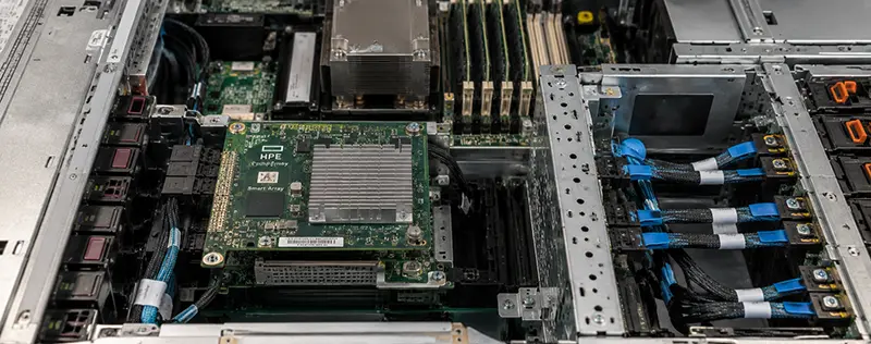 اتصال NVMe با SAS و SATA متفاوت است